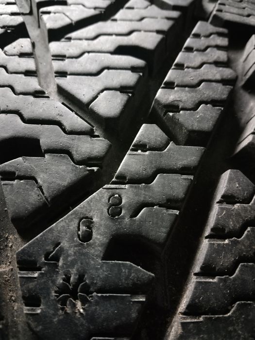 Opony 215/65/16 C Nokian Hakapelitta C3 4szt. Opony zimowe z Kolcami