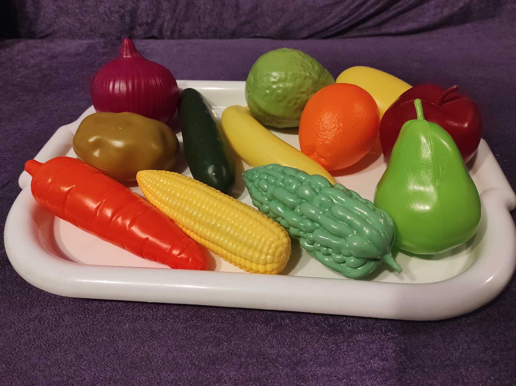 Owoce i warzywa plastikowe