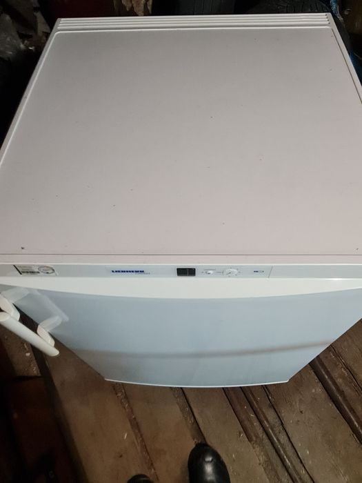 Продам мініхолодильник Liebherr