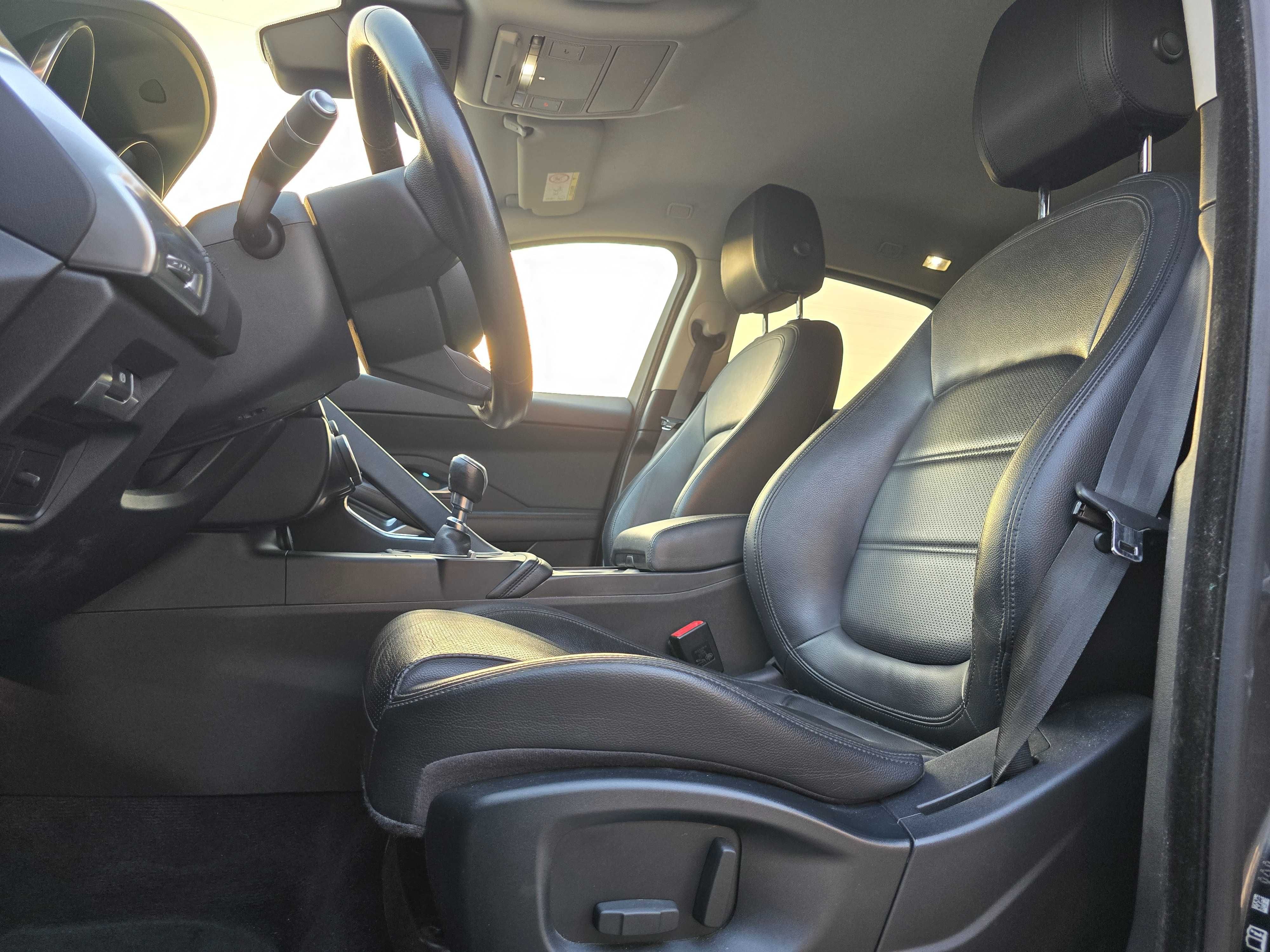 Jaguar E-PACE i4D S - Nacional sempre assistido na Jaguar c/98mil km