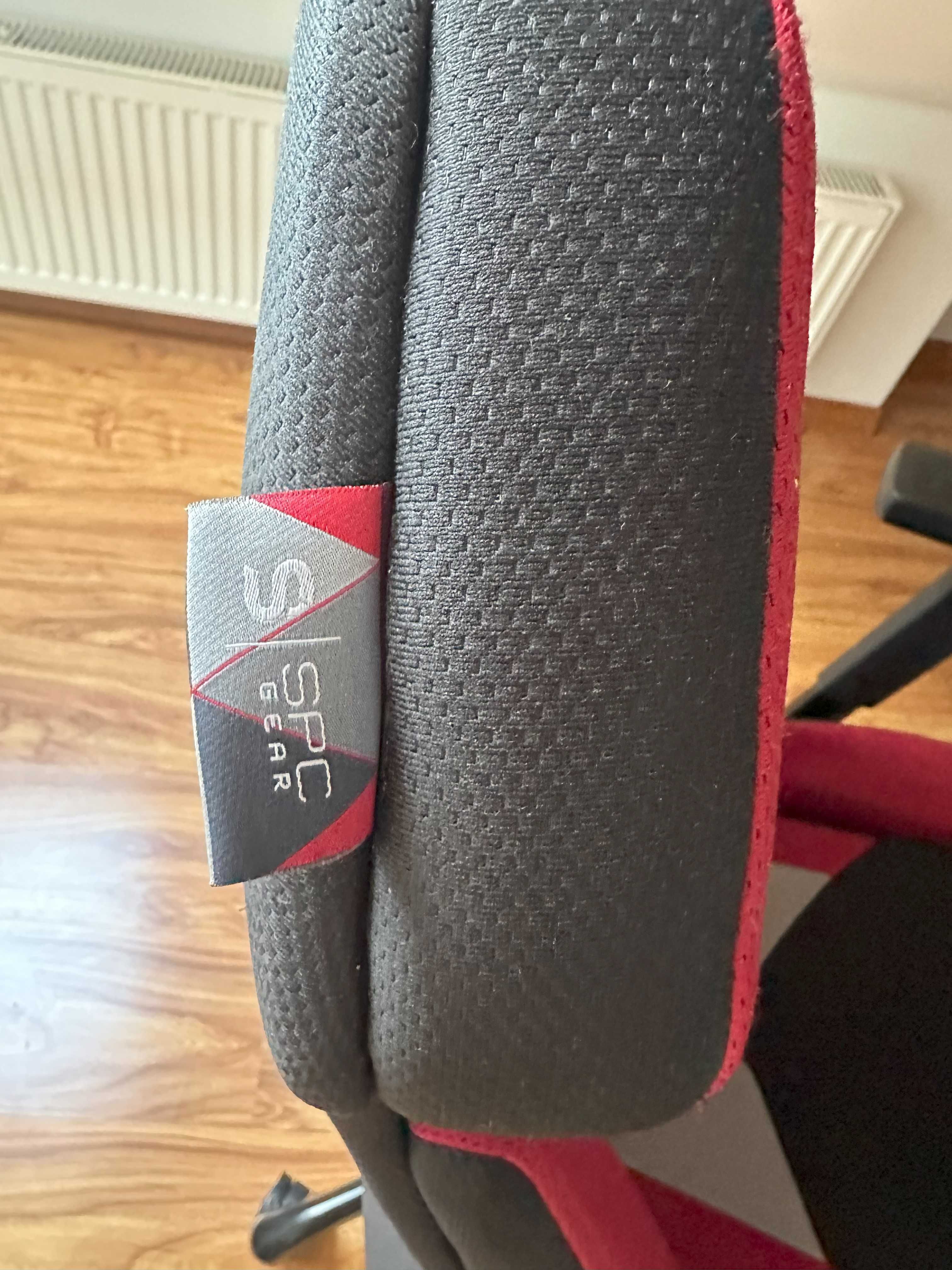 Fotel SPC GEAR EG450 Szaro-czerwony