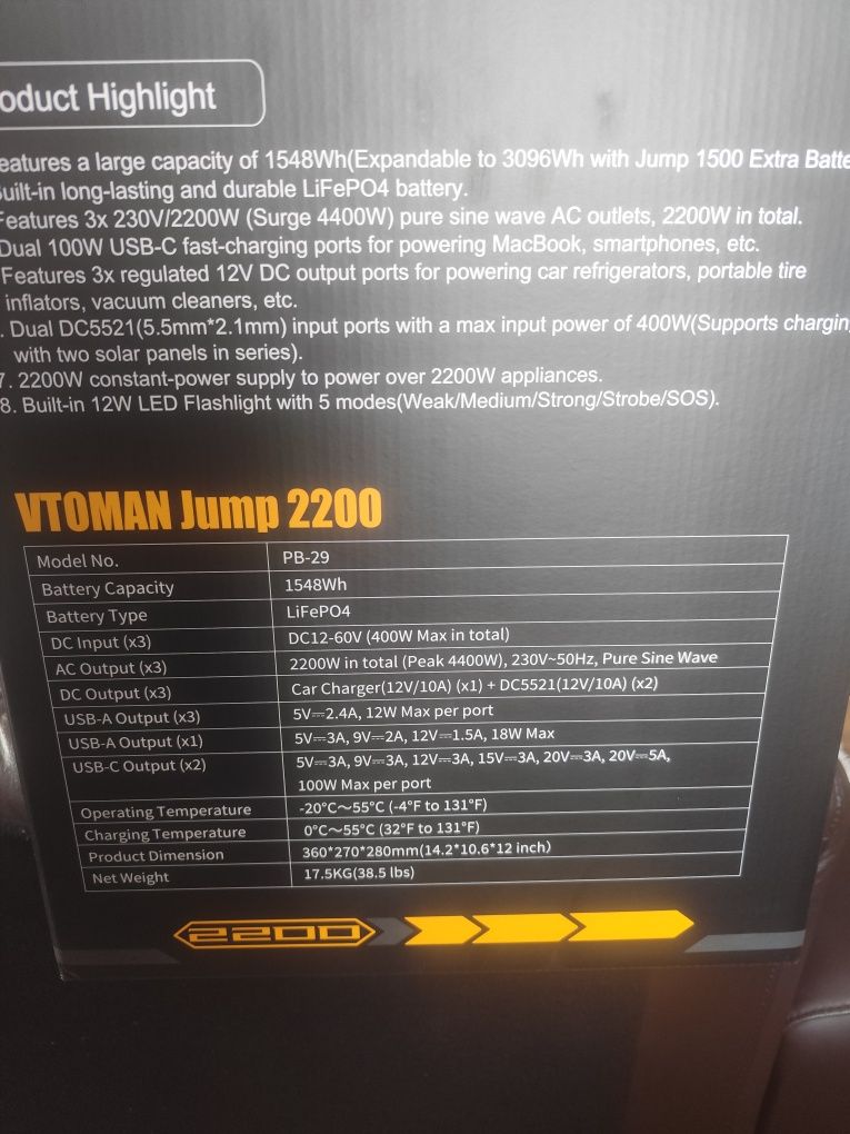 Przenośna elektrownia. Vtoman 2200v plus dodatkową bateria plus panel.