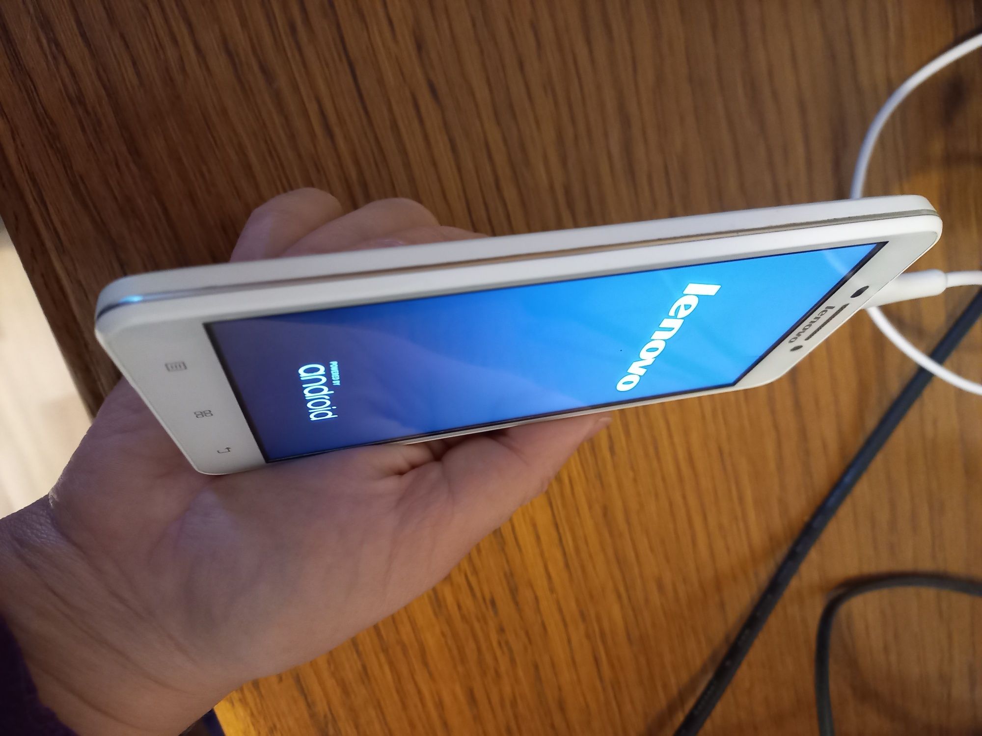 Telefon Lenovo A5000 dla ukraincow.