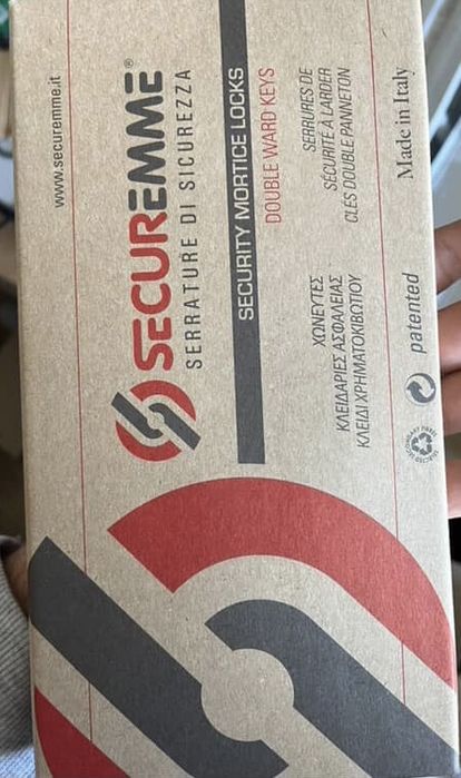 Італійський дверний замок Securemme