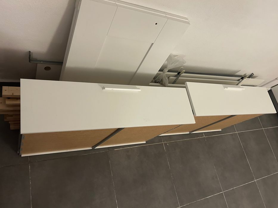 Cama e colchão Ikea