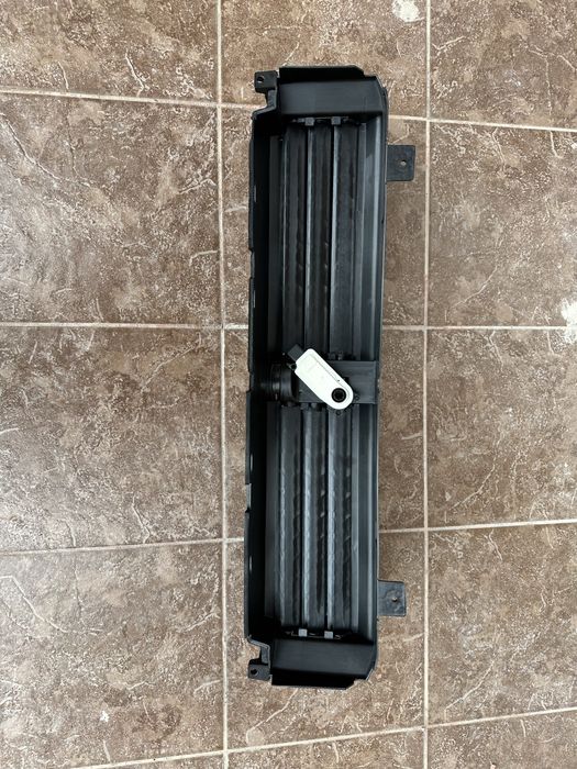 Моторчик жалюзи Jeep Cherokee 2019+ фишка