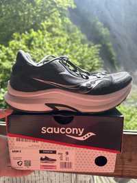 Жіночі кросівки Saucony Axon 2, бігові кросівки
