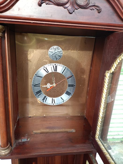 Vendo Relógio Antigo Para Decoração