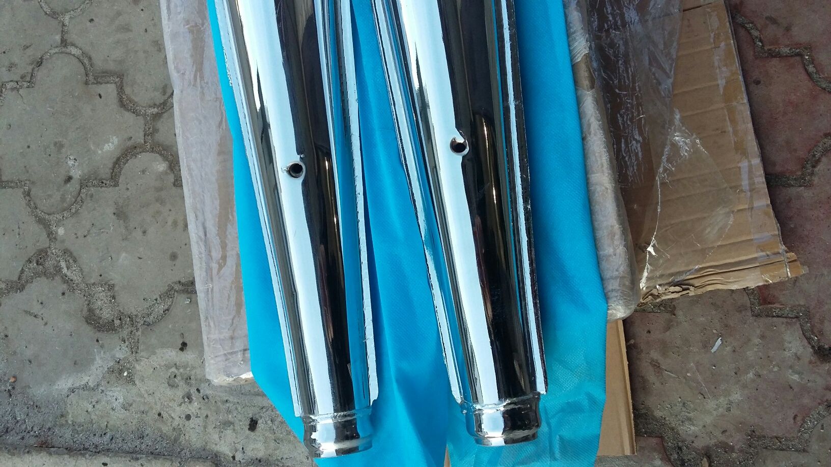 Глушителі нові труби Ява ціна за пару 3300 грн.