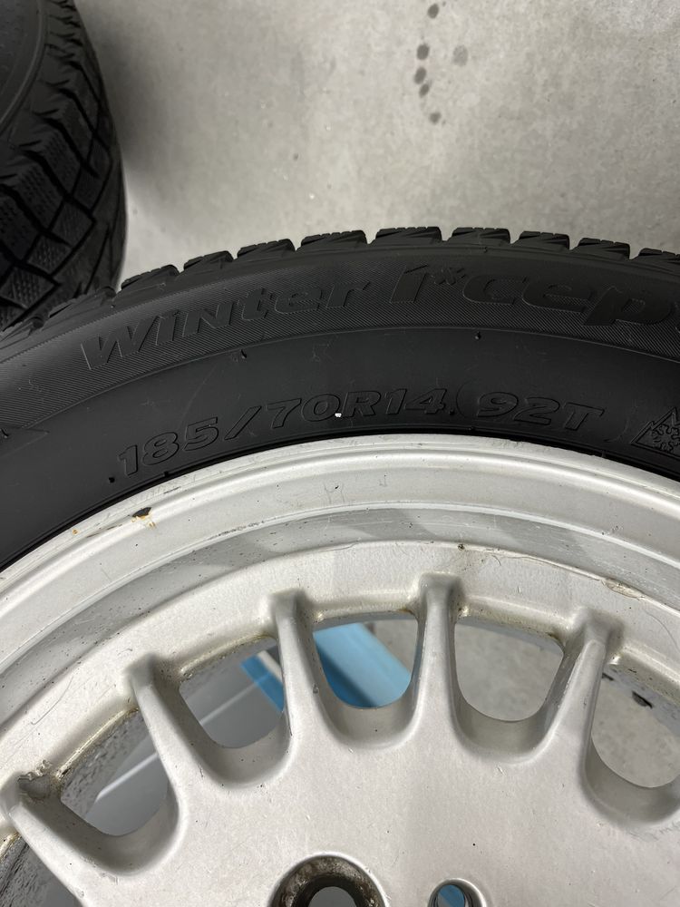 Диски с резиной с BMW Е28 , 185/70R14 зима .