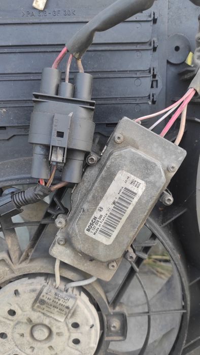 Wentylatory VW Touareg 2.5 TDI obudowa