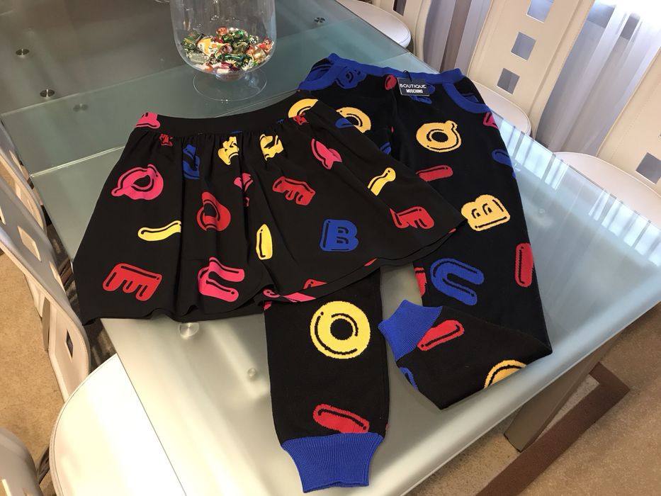 Жіночі штани та спідничка від Moschino оригінал