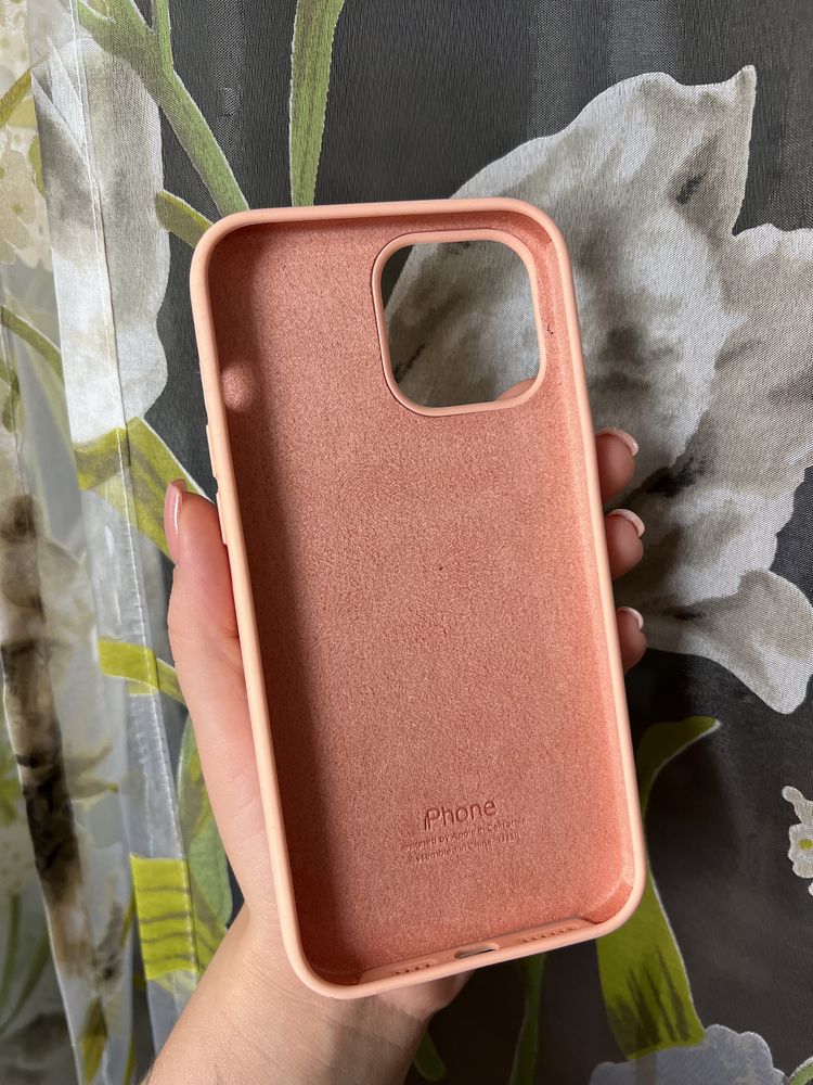Силіконовий чохол на IPhone 13 Pro Max