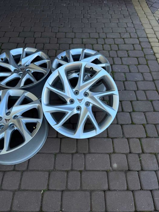 Oryginalne alufelgi Seat 5x112 18 cali CUPRA FORMENTOR