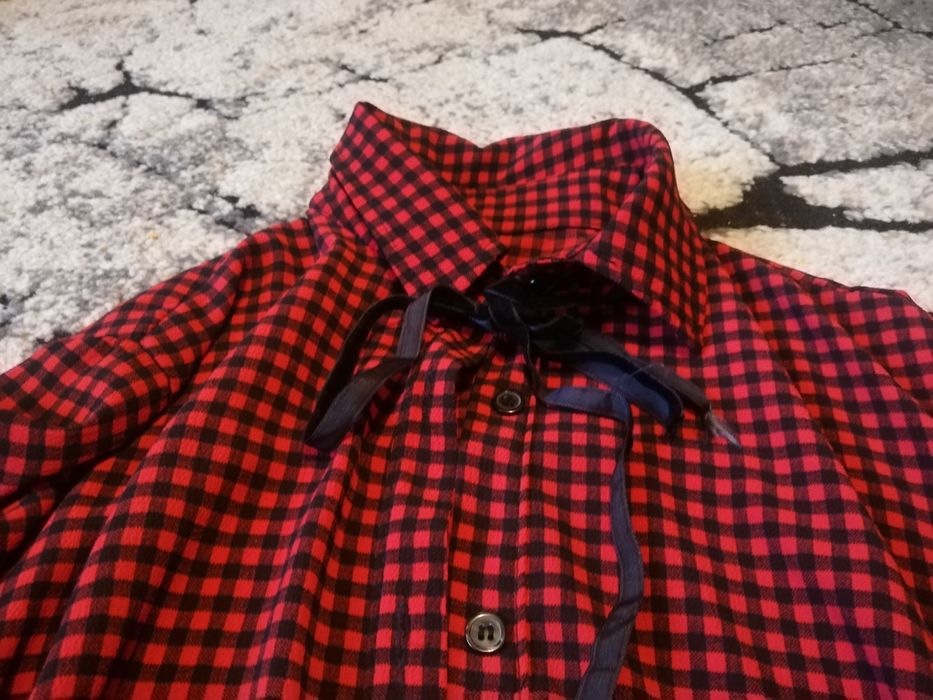 Bluzka z tasiemką 38