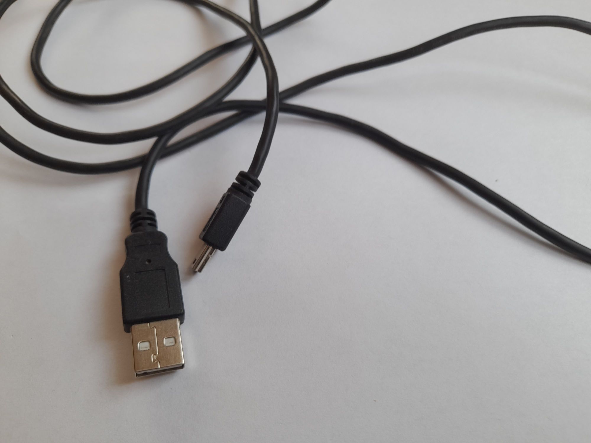 Kabel usb do ładowania