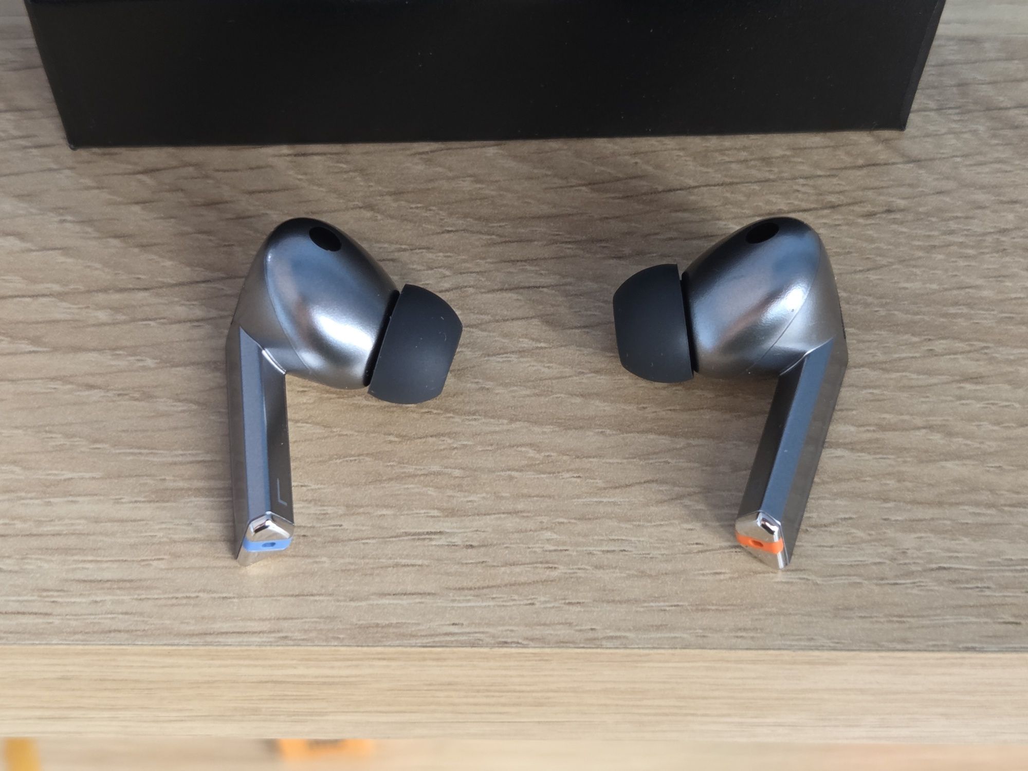 Samsung buds 3 pro srebrne z RTV Euro AGD GRATIS oryginalne etui