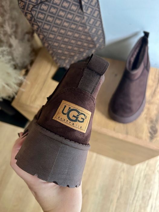 Czekoladowe śniegowce buty ugg Varlesca chicaca 39 40