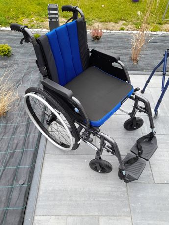 Wózek inwalidzki  nowy
