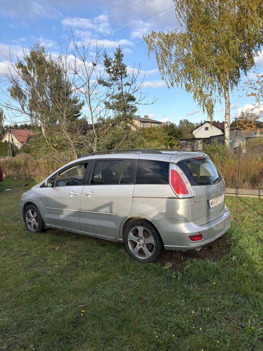 Sprzedam Mazda 5  7-osobowa uszkodzona w gazie