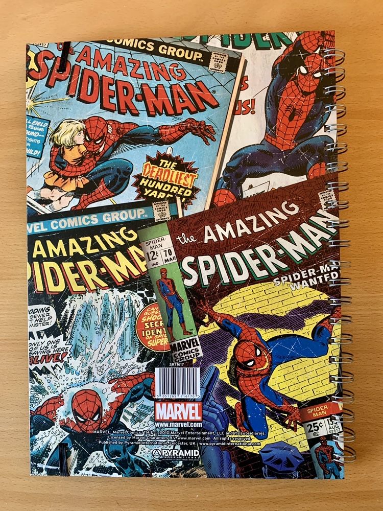 Caderno pautado colecionável - The Amazing Spider-Man (MARVEL)