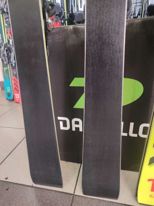 Narty Volkl Racetiger SC 148, 153, 158, 165cm, potestowe, sezon 2024.