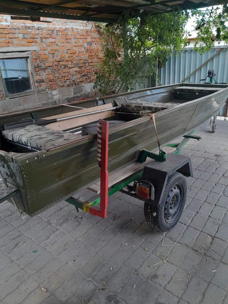 Лодка Казанка 6
