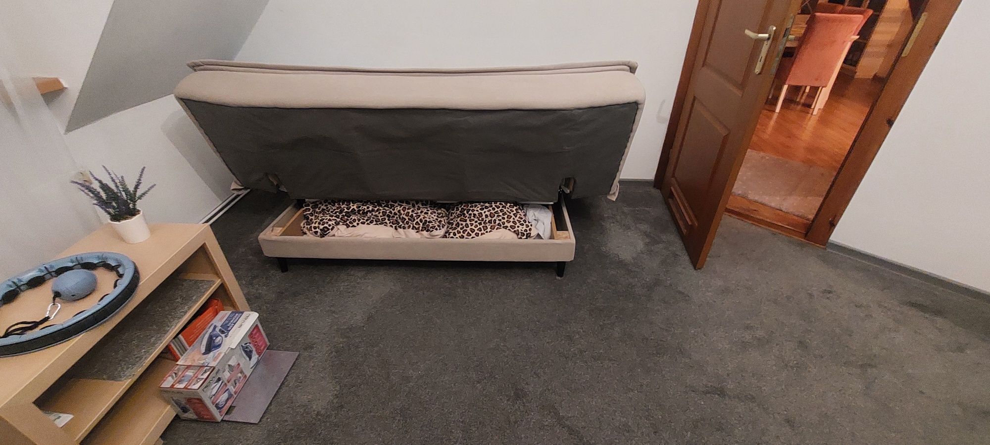 Wersalka łóżko sofa na sprężynach