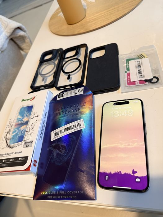 Iphone 15 Pro 256gb plus dodatki