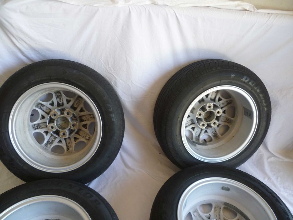 4 Jantes R 15 para Mercedes Benz em alumìnio, muito bom estado