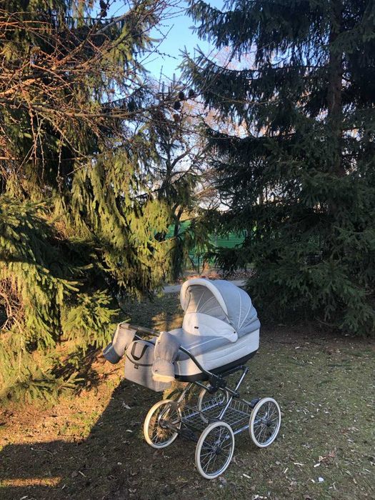 Коляска класична ROAN Marita