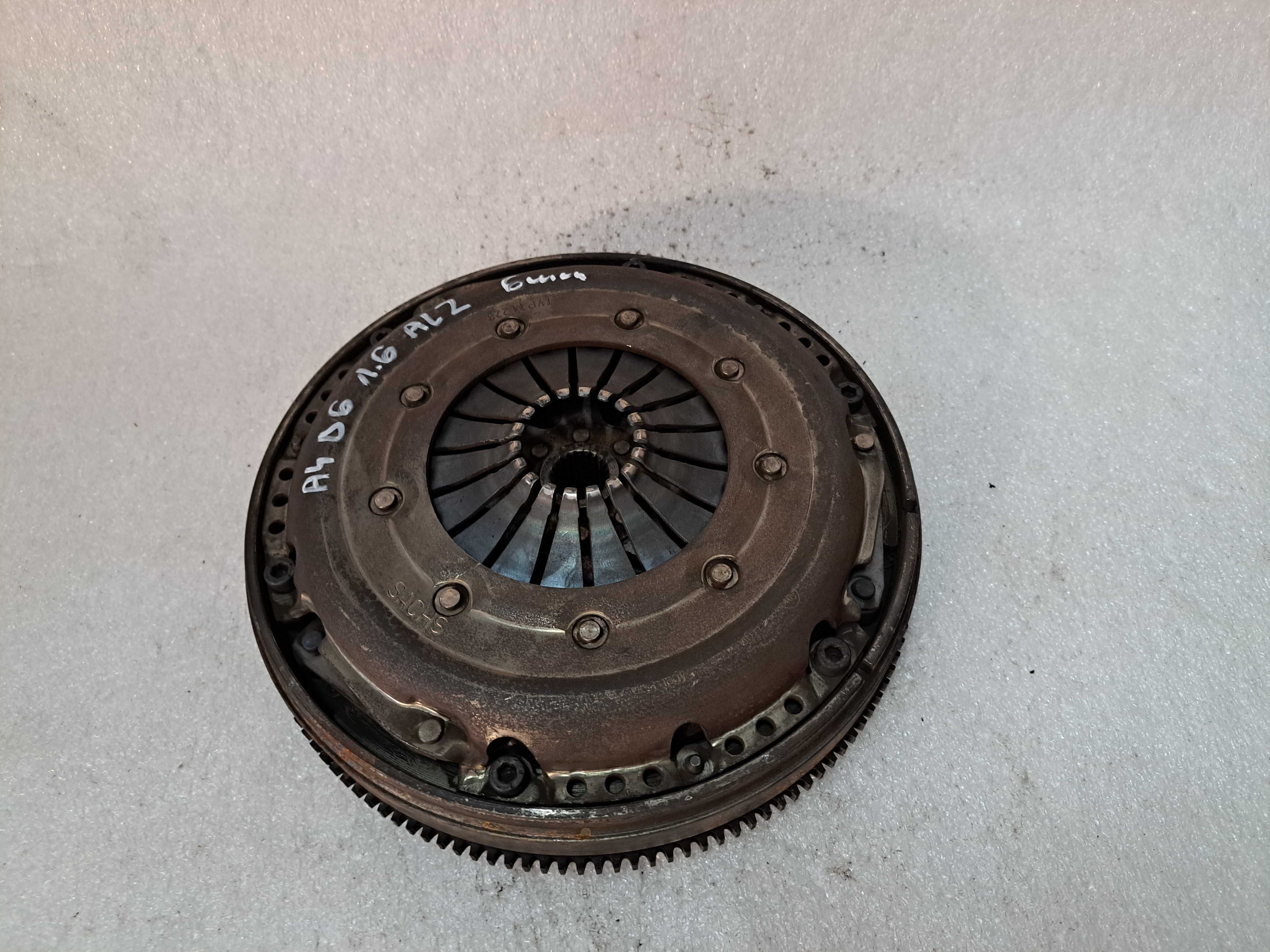 Sprzęgło dwumas Audi A4 B6 1.6 ALZ kpl