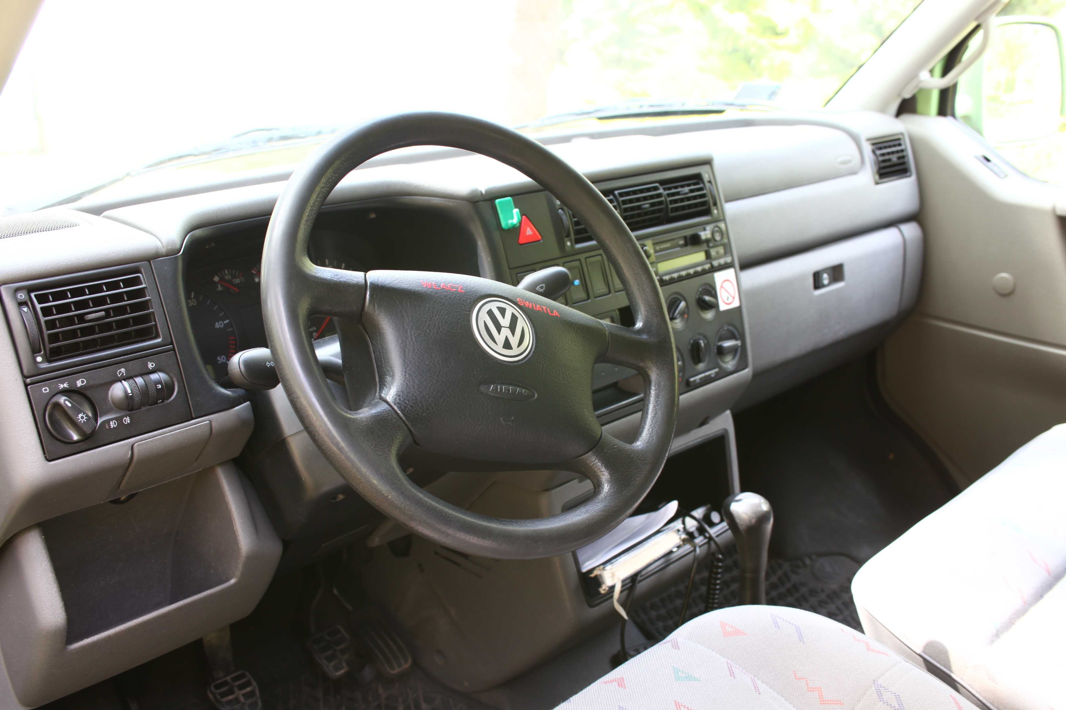 Volkswagen Transporter, 2,5 TDI, 75 kW, rok produkcji 2003