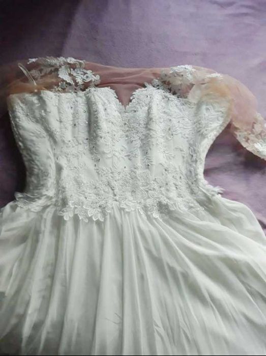 Весільна сукня для пишних форм