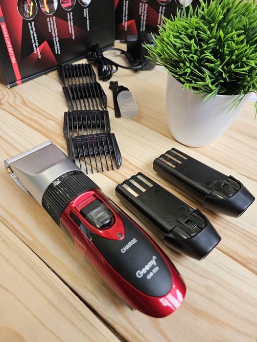 Машинка для стрижки волос с насадками ,Geemy gm 6001, gemei 550