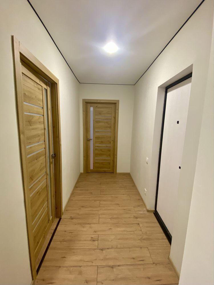 Продам 2-комнатную в центре Левого берега