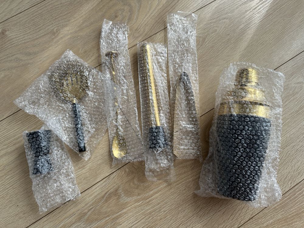 zestaw akcesoriow barmanskich cocktail shaker set