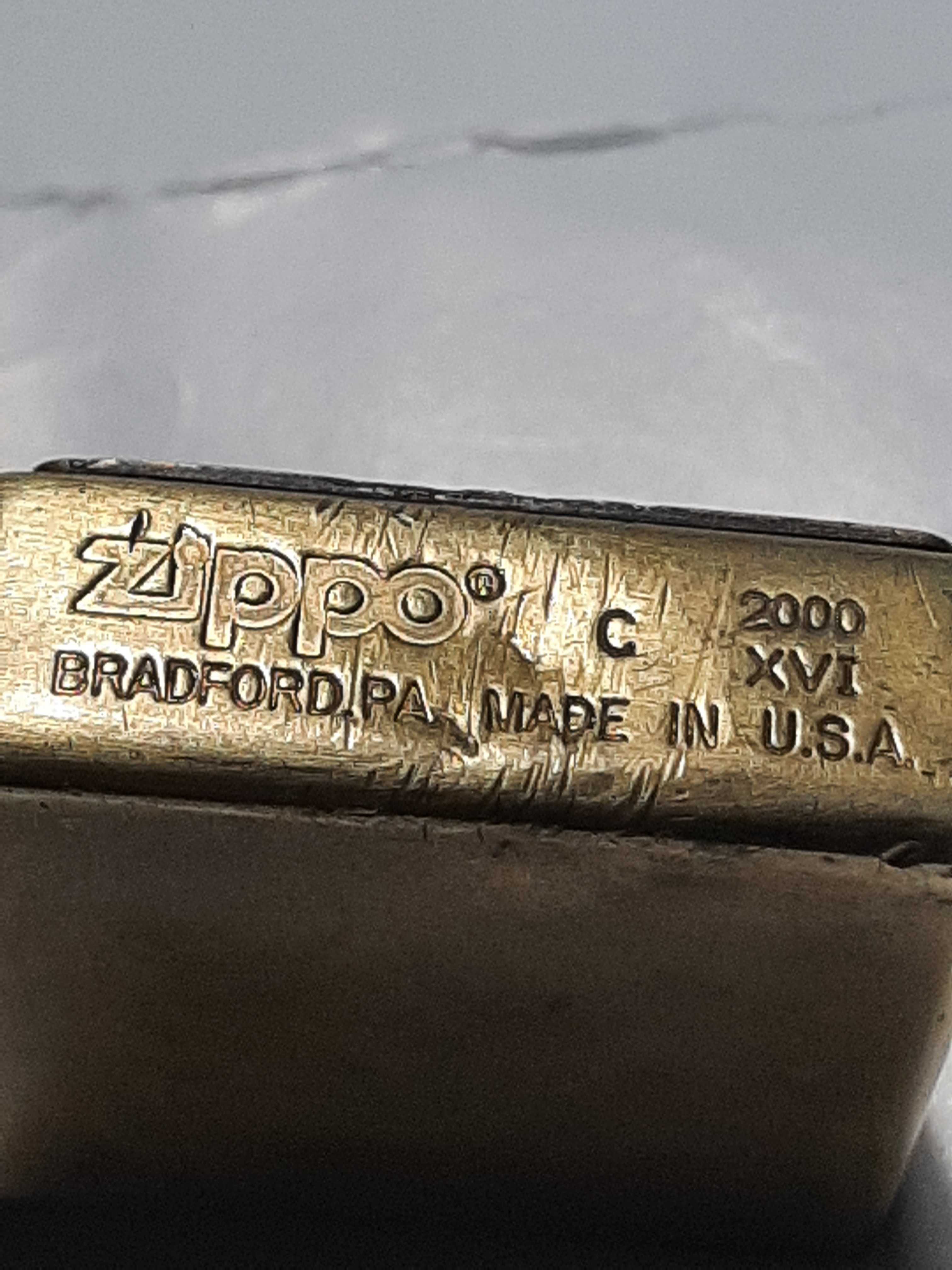 Зажигалка бензиновая Zippo