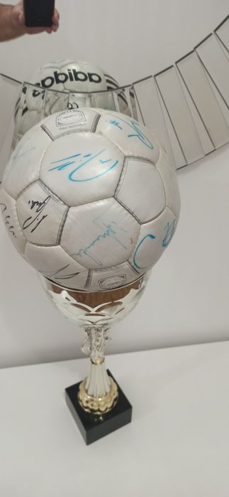 Nowa Piłka Adidas z Autografami Reprezentacji Polski + Gratis Puchar