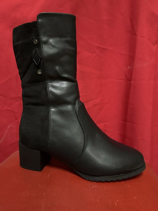 Жіночі зимові чобітки