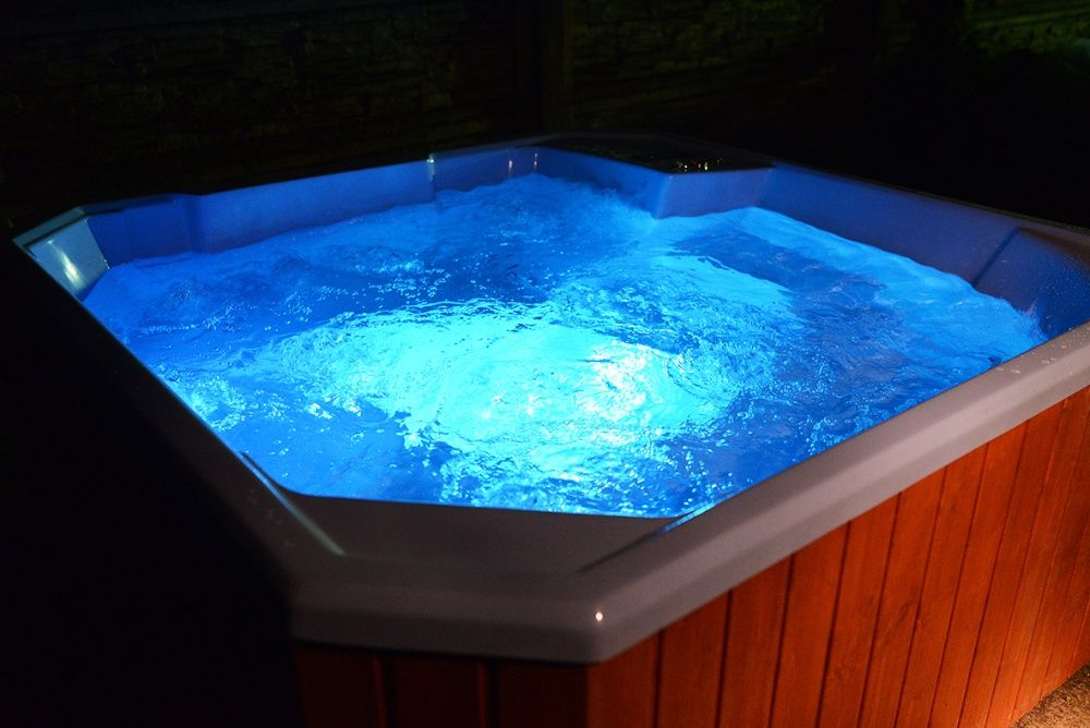 Niecka Balia Bania Ruska Jacuzzi Basen Zbiornik na wodę Wanna SPA