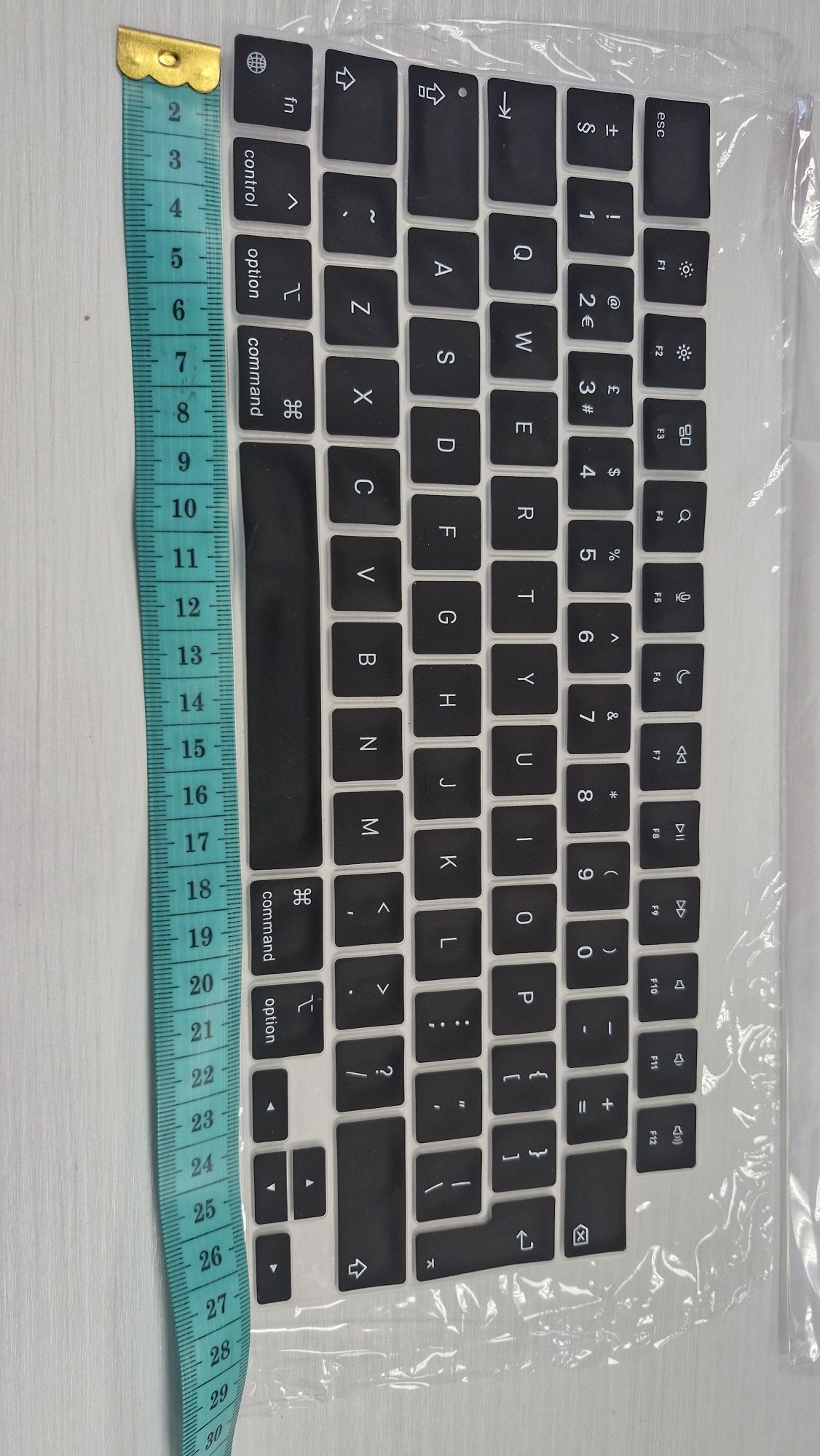 Комплект аксесуарів для MacBook – кейс + силіконова накладка на клавіа