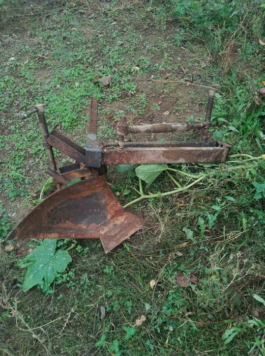 Продам плуг до мототрактора міцний не китайський
