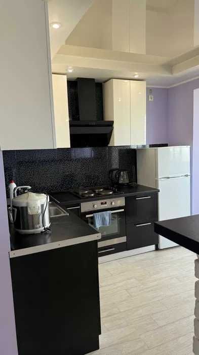 ЗДАЮ шикарна 1к квартира ДЕМЕНТЬЄВА Фрунзенський Караван