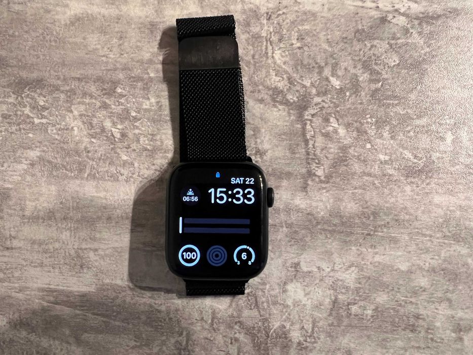 Apple Watch SE Nike 44mm 1st generation 2020