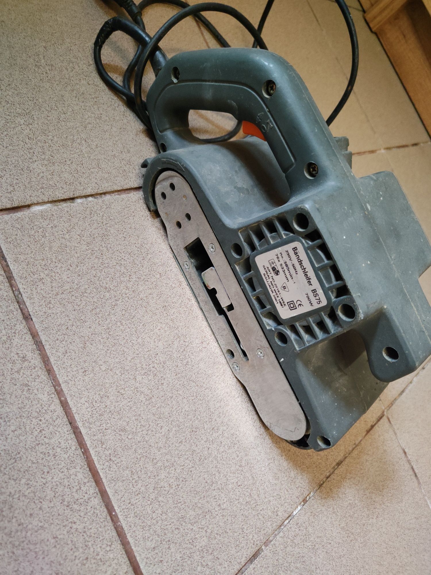 Niemiecka Szlifierka czołg stołowa Tip 700W
