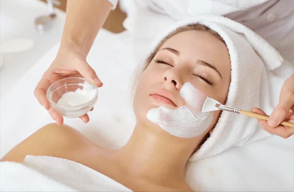 Послуги косметолога з медичною освітою