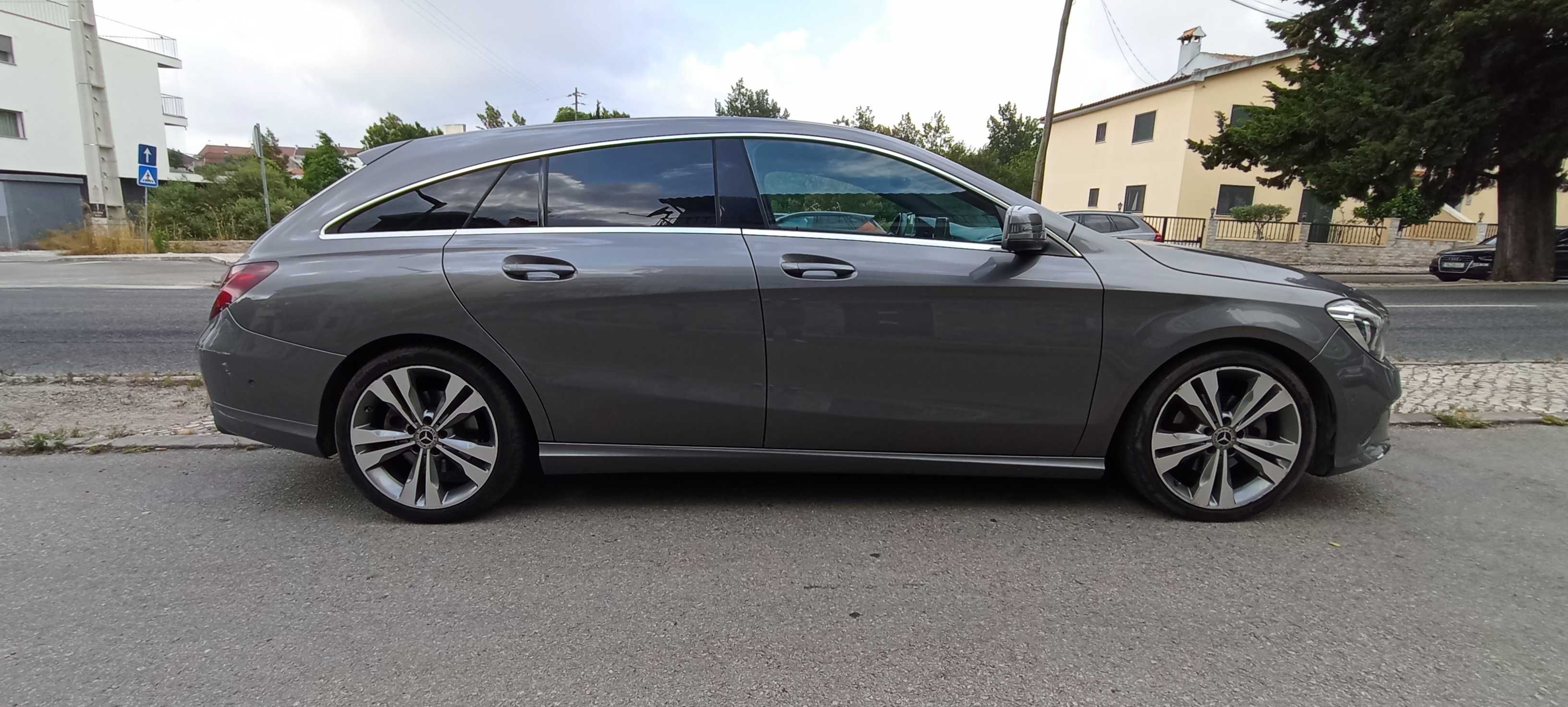 Mercedes CLA 200D com mudanças automáticas