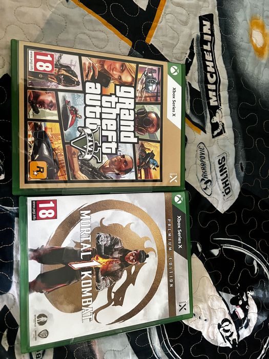 Диски на Xbox Series X  MORTAL 1 KOMBAT и grand theft autov five
