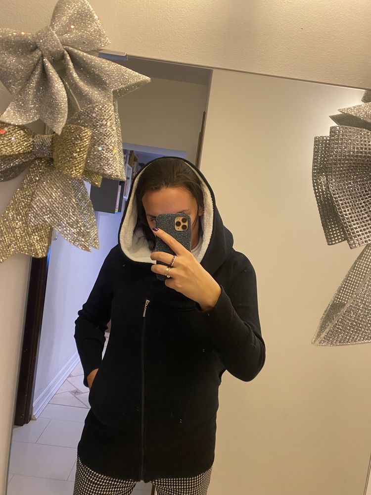 Piękna bluza z futerkiem L